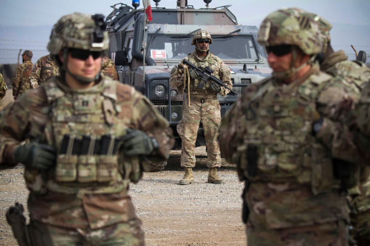 ناتو با تصمیمات دشواری در افغانستان روبرو است